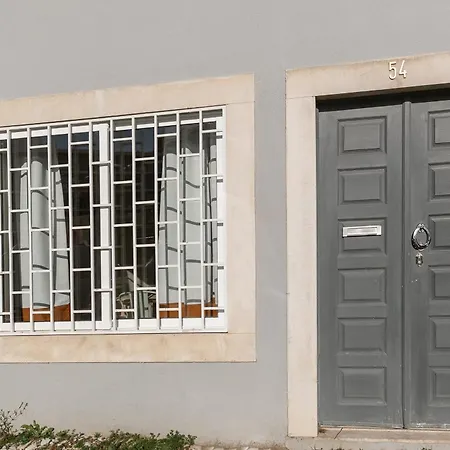 Lx Factory-designer Apartment